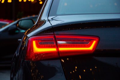 Knipperende remlichten worden verplicht voor alle nieuwe auto's